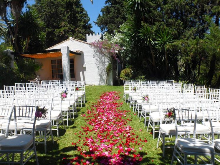 Garden ceremony in Spain