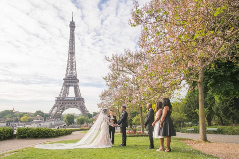 Paris Officiant Laura Montorio