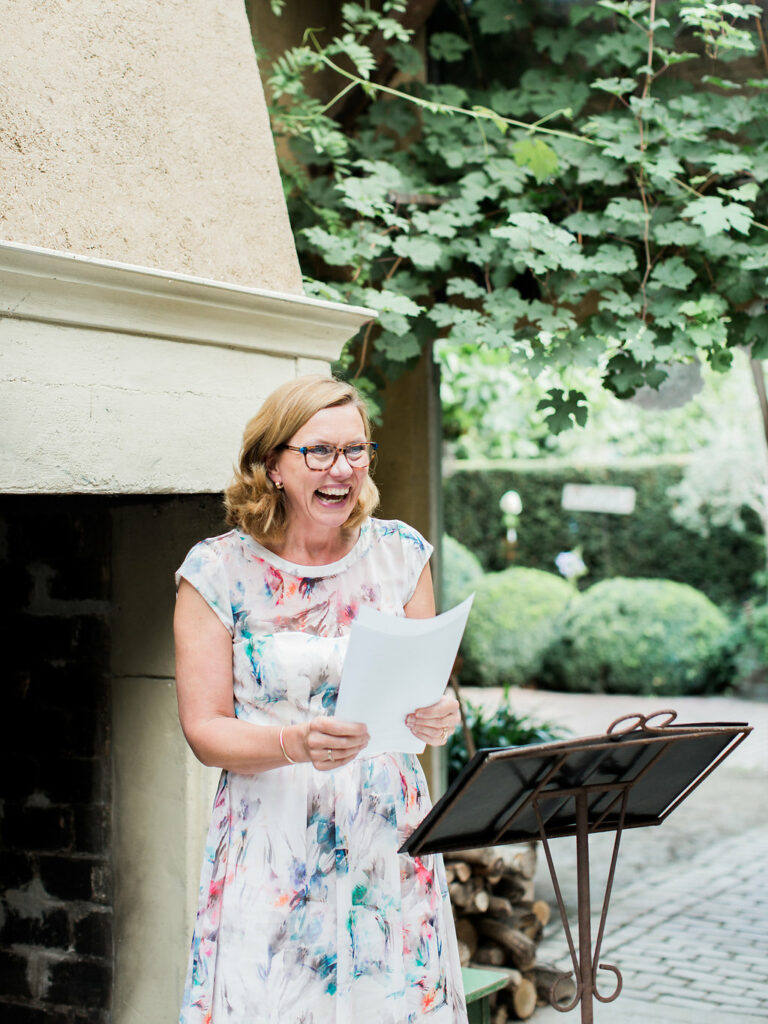 Dutch English-speaking Wedding Celebrant