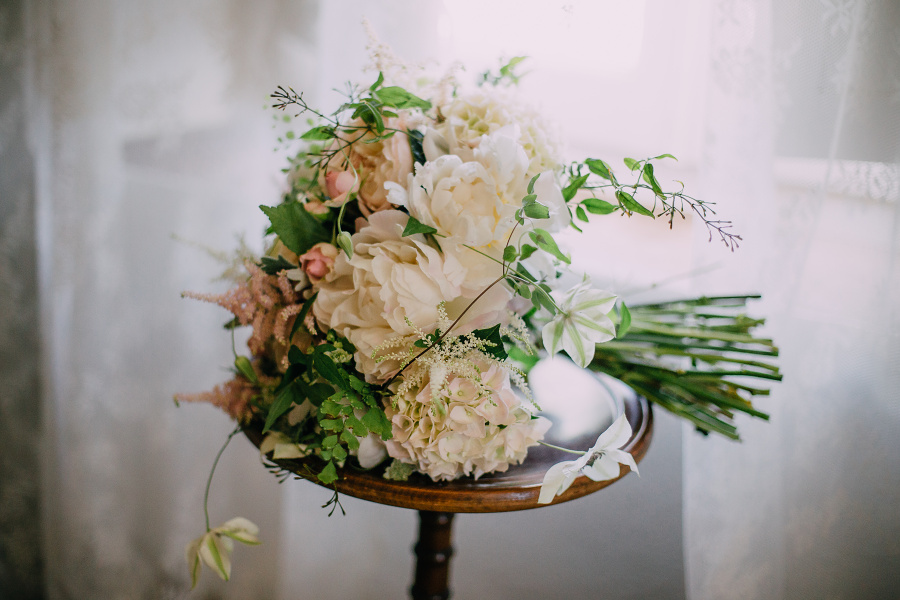 Bridal flowers - Gemma and James garden wedding